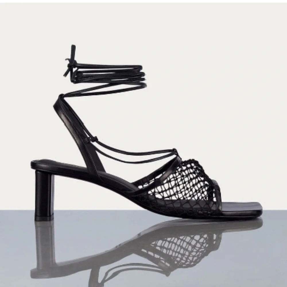 FRAME Le Adelaide Crochet Lace Up Sandal Sz 38.5 - Picture 2 of 11